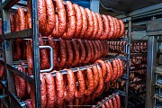 Вахта. Рабочие на мясное производство в колбасный цех Москва объявление с фото