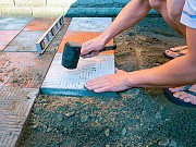 Отмостка под ключ - бетонная, с укладкой тротуарной плитки Пенза